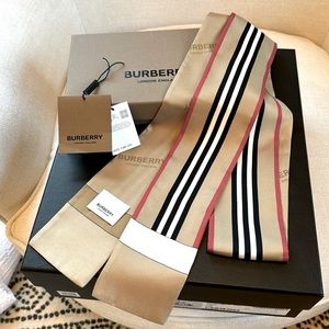 Burberry think silk scarf